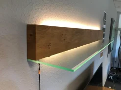 Wohnwand Kitzalm Solid Plus K050 Kernasteiche Natur Furniert Gebürstet Akzentglas Schiefer Grau Inklusive Beleuchtung