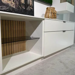 Wohnwand Linera Seidenmatt Weiß Wildeiche Natur Moos