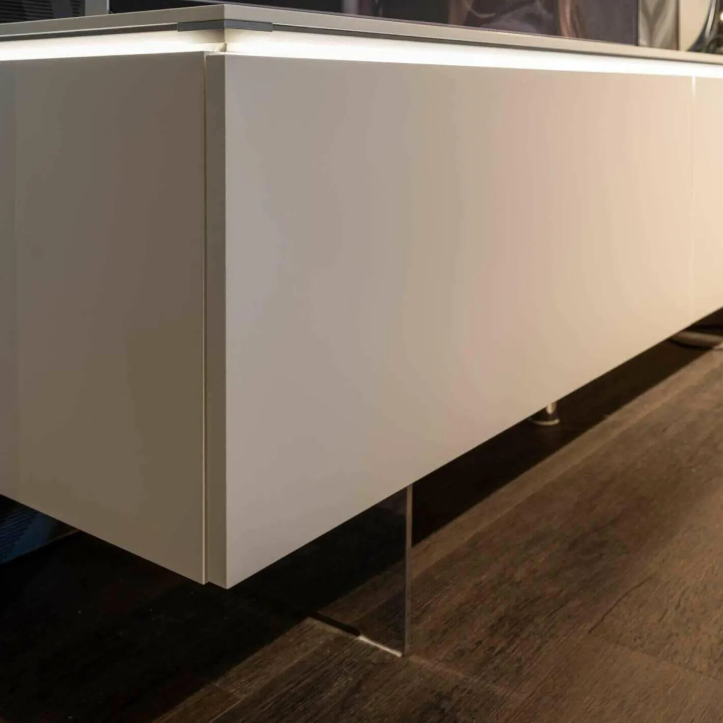 Wohnwand Merano Lack Weiß Eisblau Tip-on-Beschlag Grifflos