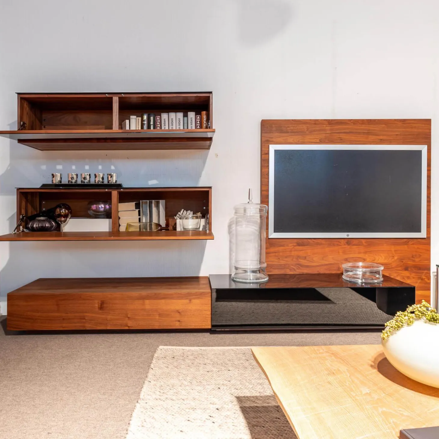 Wohnwand Mit TV Wand Und Hängeschränken Kirschbaum