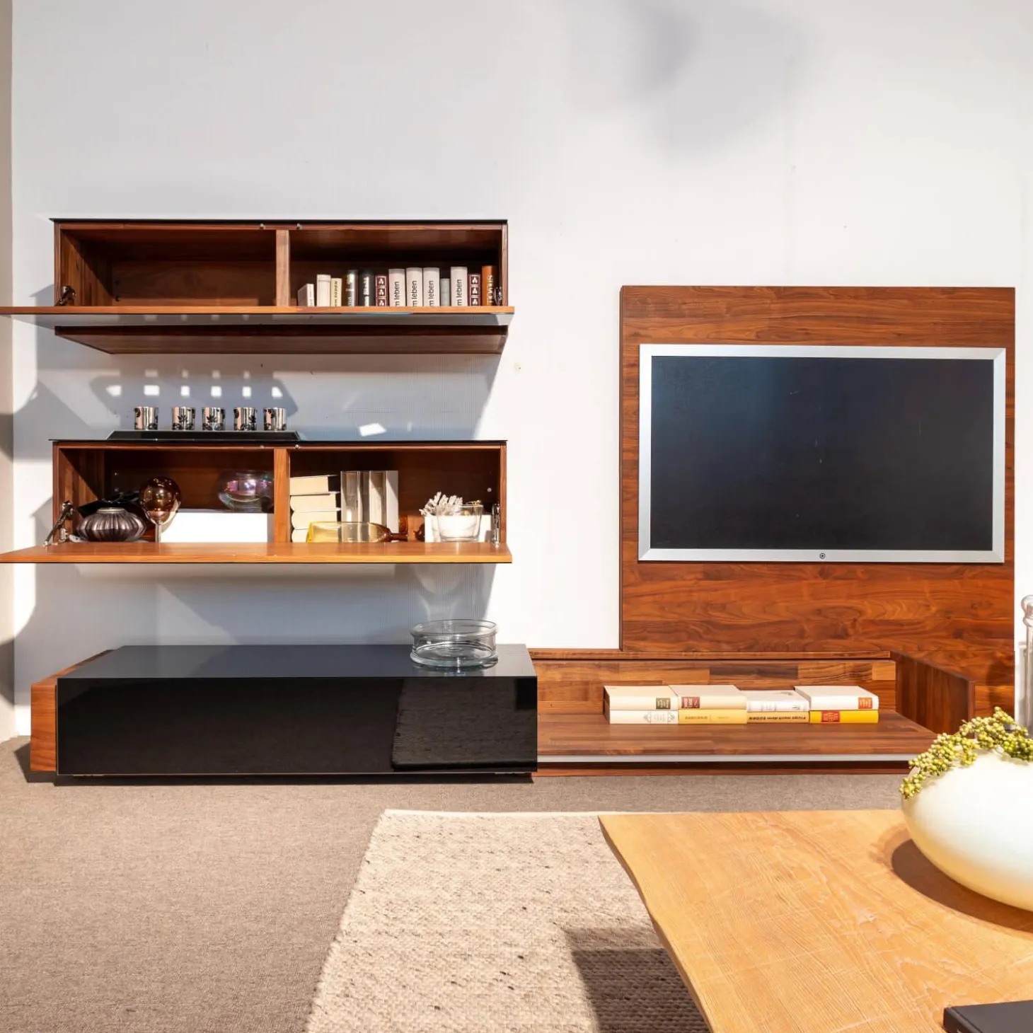 Wohnwand Mit TV Wand Und Hängeschränken Kirschbaum