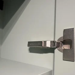 Wohnwand Neo Lack NCS S3050 Orange Und NCS S3010 Grün