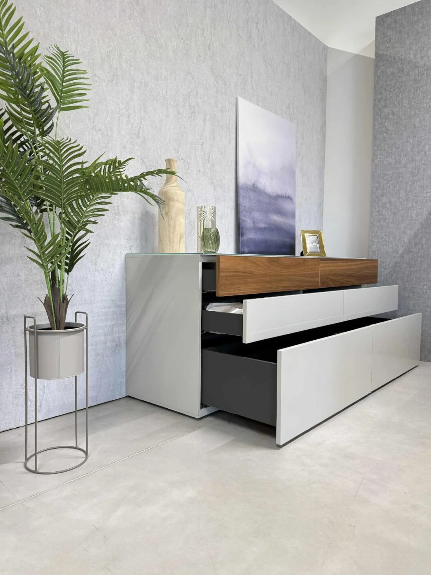 Wohnwand Now Vision C18 Lack Seidengrau Hochglanz Akzent Kernnussbaum Inklusive Couchtisch