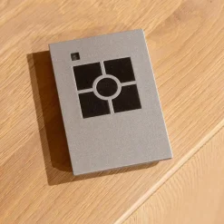 Wohnwand Puro 109 368 Asteiche Gebürstet Weiß Geölt Metall Sockel Schwarz Matt Mit Glaseinlage Und Beleuchtung