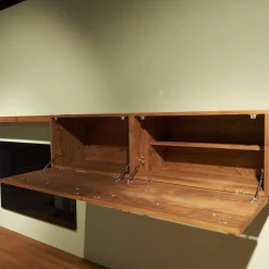 Wohnwand Sipario Nussbaum Geölt mit Kabeldurchlass