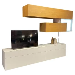 Wohnwand Tetrim A Korpus Und Front Lack Reinweiß Weiß Und Eiche Natur Rahmen Silberfarbig Mit LED Beleuchtung