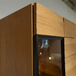 Wohnwand V Montana Wildeiche Geölt Glasrückwand Optiwhite Weiß Mit Beleuchtung Inklusive 2 Vitrinen