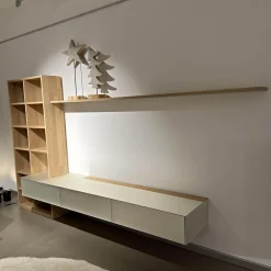 Wohwand In Eiche Weiß Geölt Fronten Glas Pearl Matt Innen Buche Mit Zwei Schubkästen Und Einer Klappe